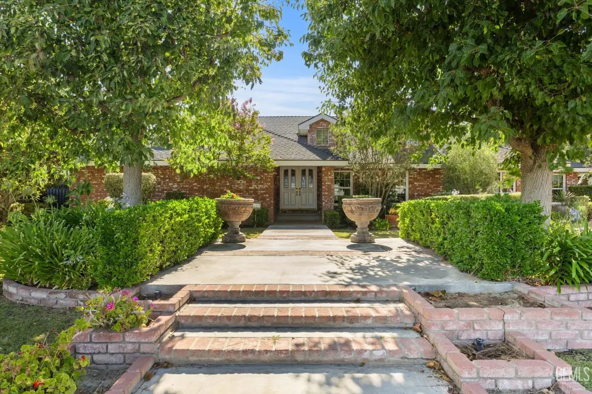 2017 RENFRO ROAD, Bakersfield, CA 93314 - #1