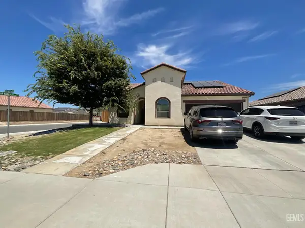 5822 BLUE SPRUCE AVENUE, Bakersfield, CA 93313