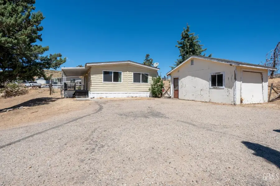 1195 ARABIAN DRIVE, Tehachapi, CA 93561 - #2