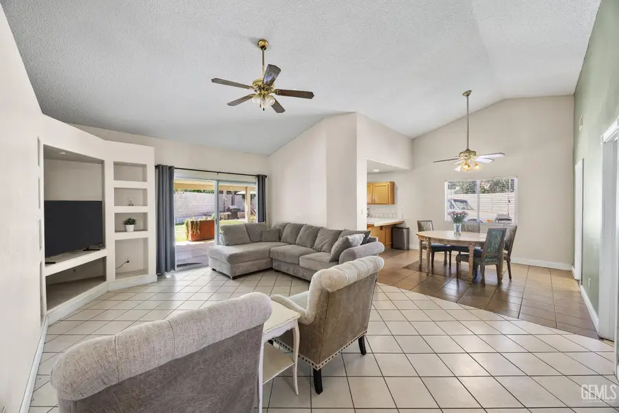7307 CHILIBRE STREET, Bakersfield, CA 93313 - #3
