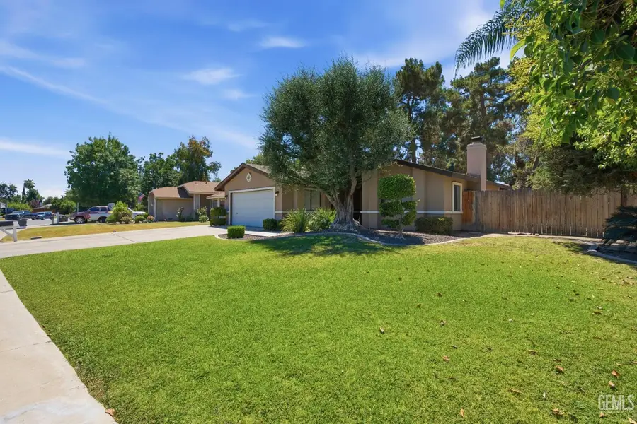 3805 WILCOX WAY, Bakersfield, CA 93309 - #3