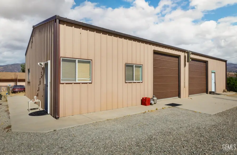 2430 COMMERCIAL AVENUE, Lake Isabella, CA 93240 - #3