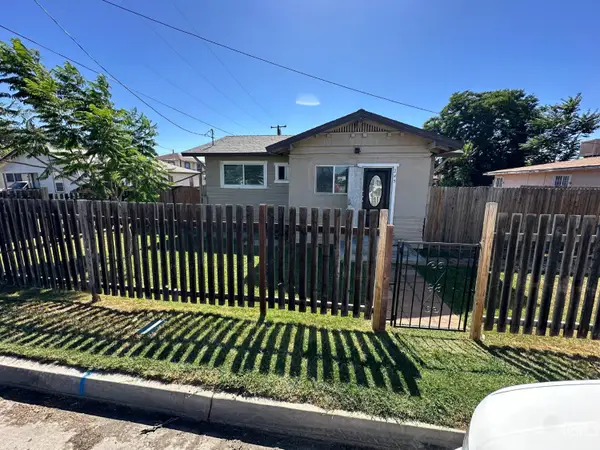 245 L STREET, Bakersfield, CA 93304