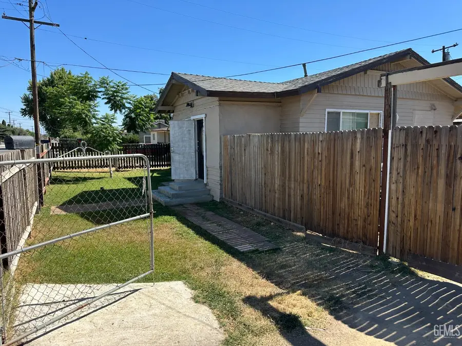 245 L STREET, Bakersfield, CA 93304 - #3