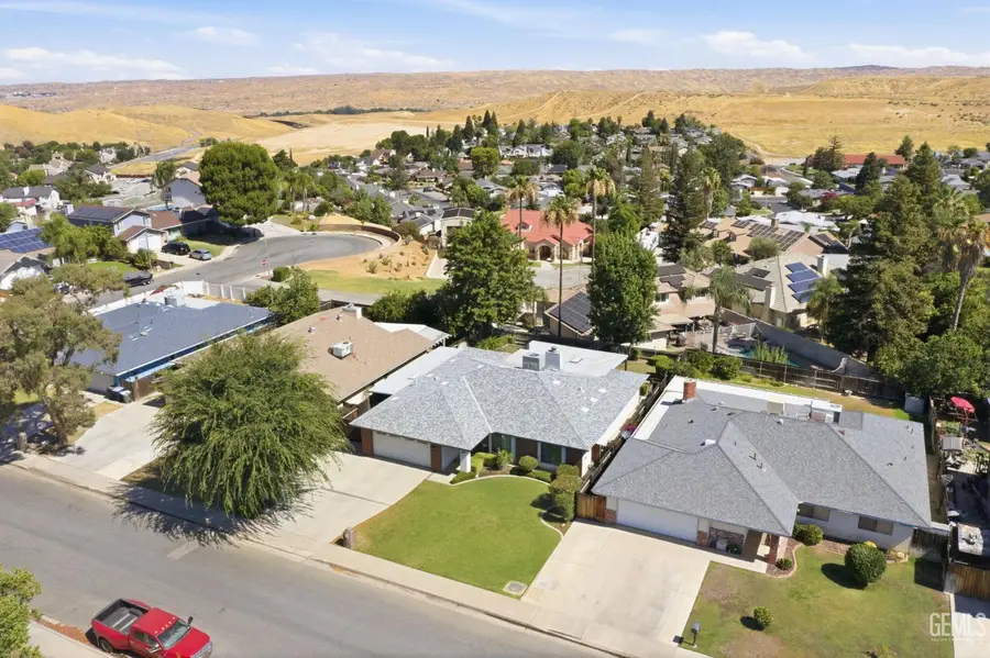 6008 AMBER OAKS AVENUE, Bakersfield, CA 93306 - #3