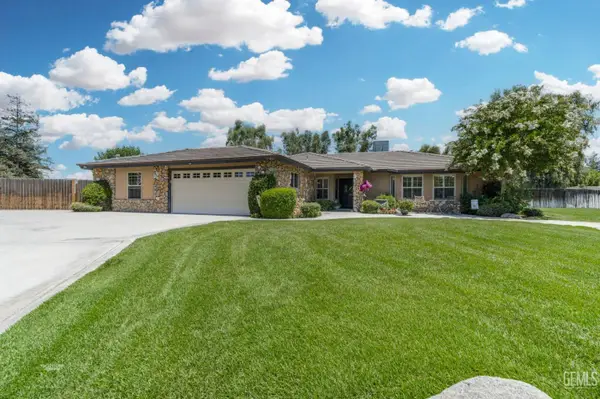 15800 MANON DRIVE, Bakersfield, CA 93314