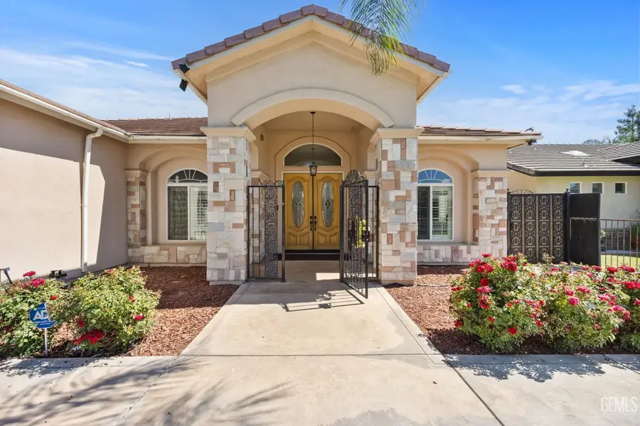 5307 GLACIER SPRINGS DRIVE, Bakersfield, CA 93313 - #3