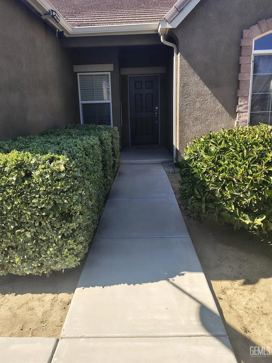 12606 MEZZADRO AVENUE, Bakersfield, CA 93314 - #2