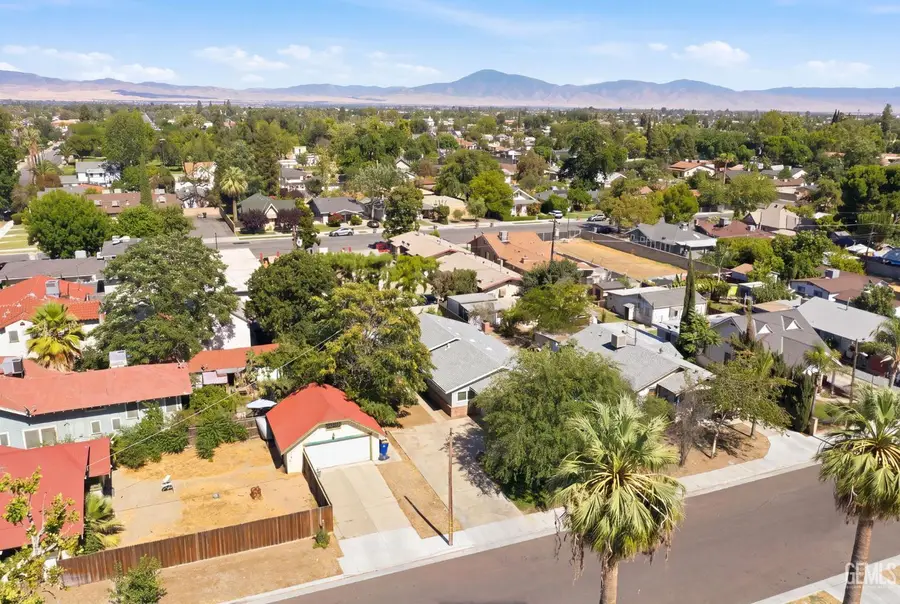 524 B STREET, Bakersfield, CA 93304 - #3