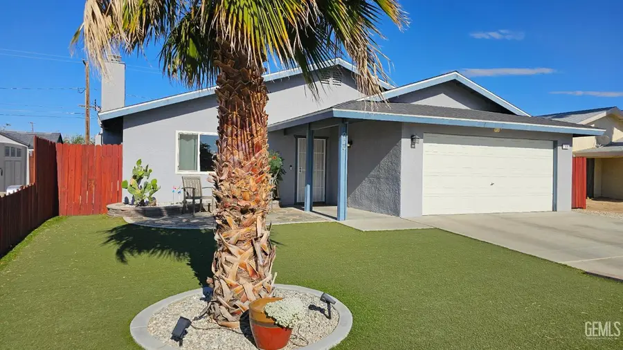 929 S YORKTOWN STREET, Ridgecrest, CA 93555 - #2