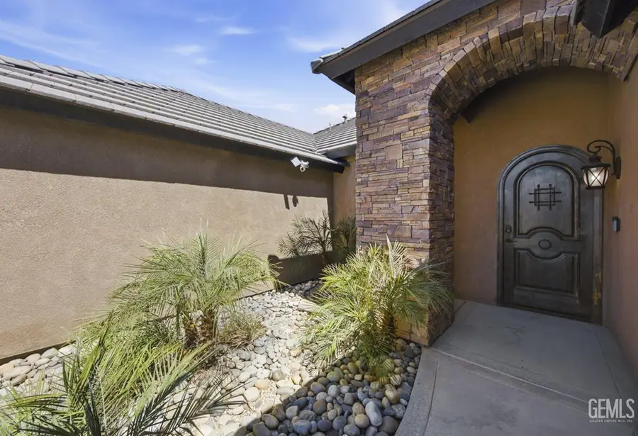 13504 ASHTON WOOD COURT, Bakersfield, CA 93314 - #2