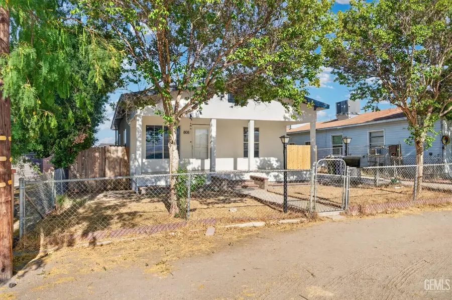 808 N LINCOLN STREET, Taft, CA 93268 - #3