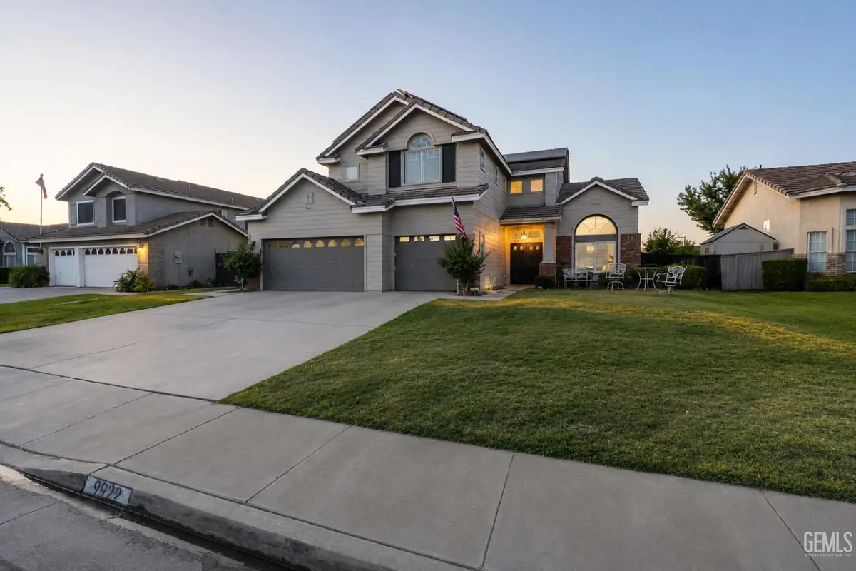 9922 BALVANERA AVENUE, Bakersfield, CA 93312 - #1