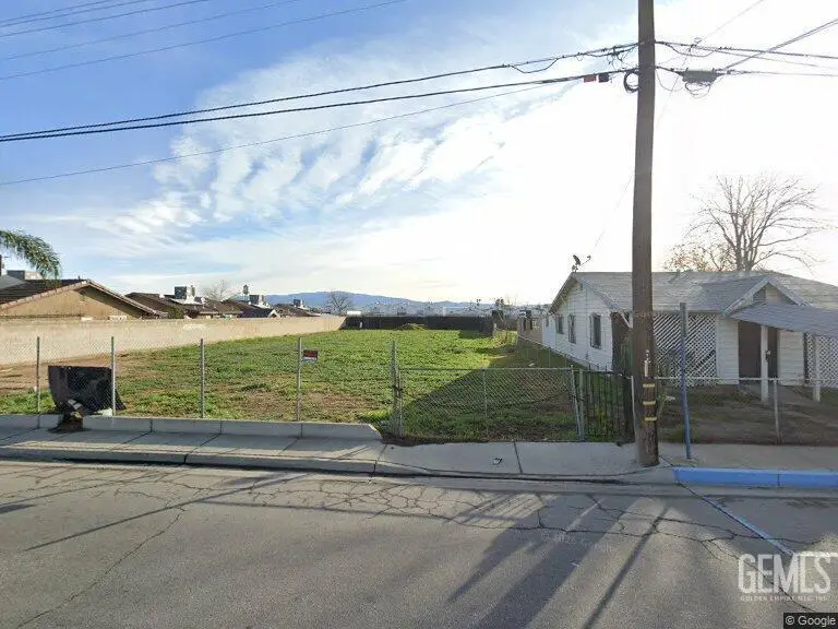 23 CLYDE STREET, Bakersfield, CA 93307 - #1