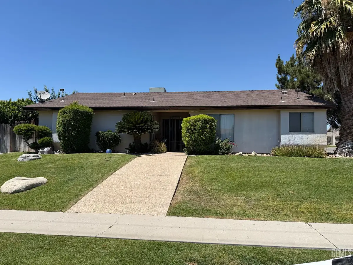 8824 BRECKENRIDGE ROAD, Bakersfield, CA 93306 - #1