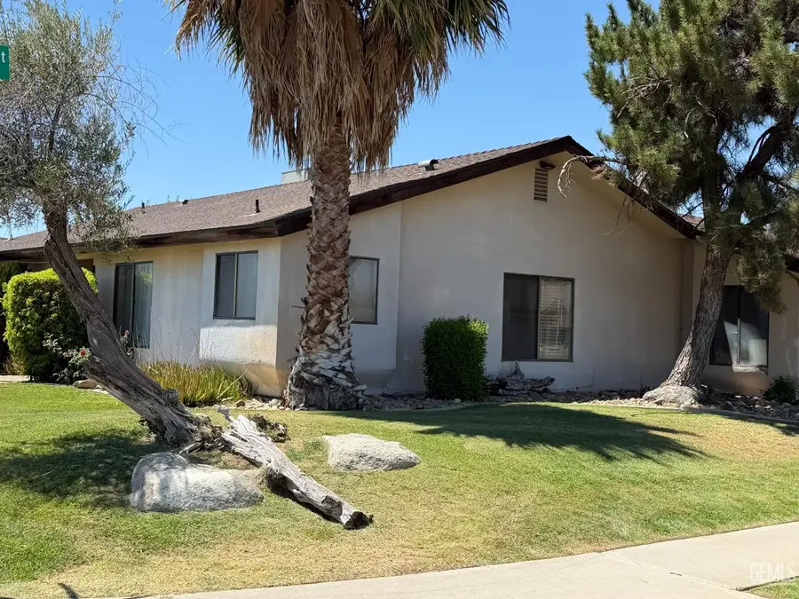 8824 BRECKENRIDGE ROAD, Bakersfield, CA 93306 - #2