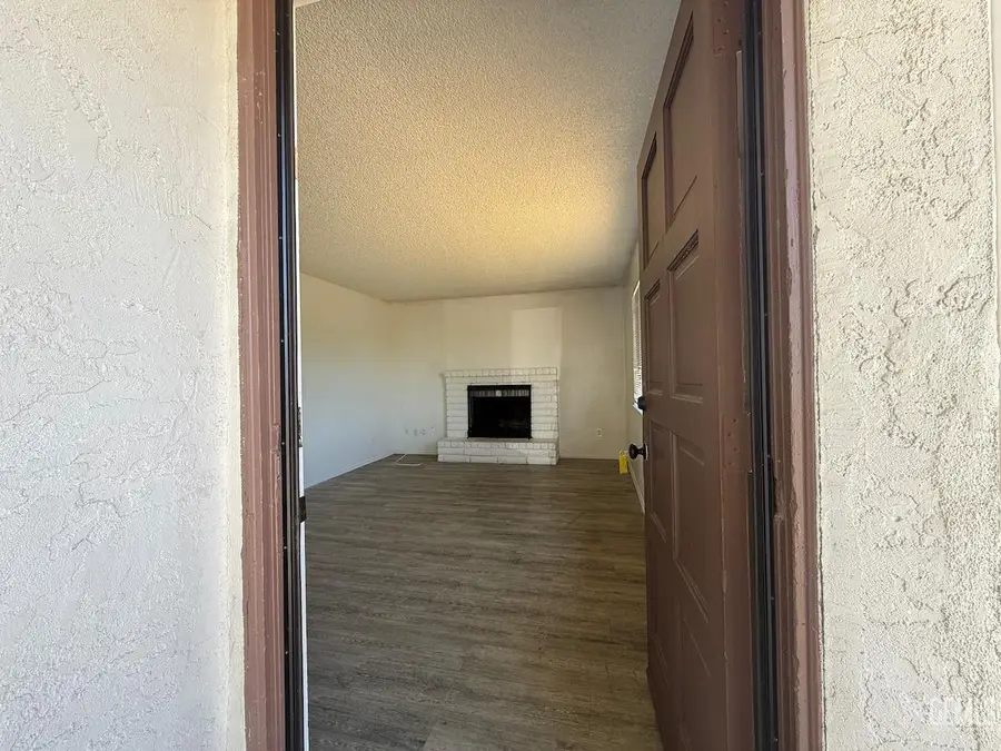5613 BRIARWOOD LANE, Bakersfield, CA 93309 - #2