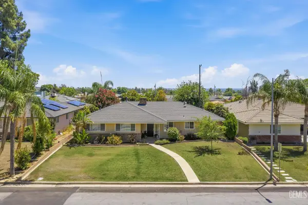 1317 RADCLIFFE AVENUE, Bakersfield, CA 93305