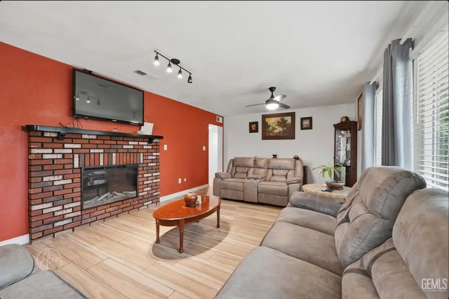 253 E MCKEE ROAD, Bakersfield, CA 93307 - #3