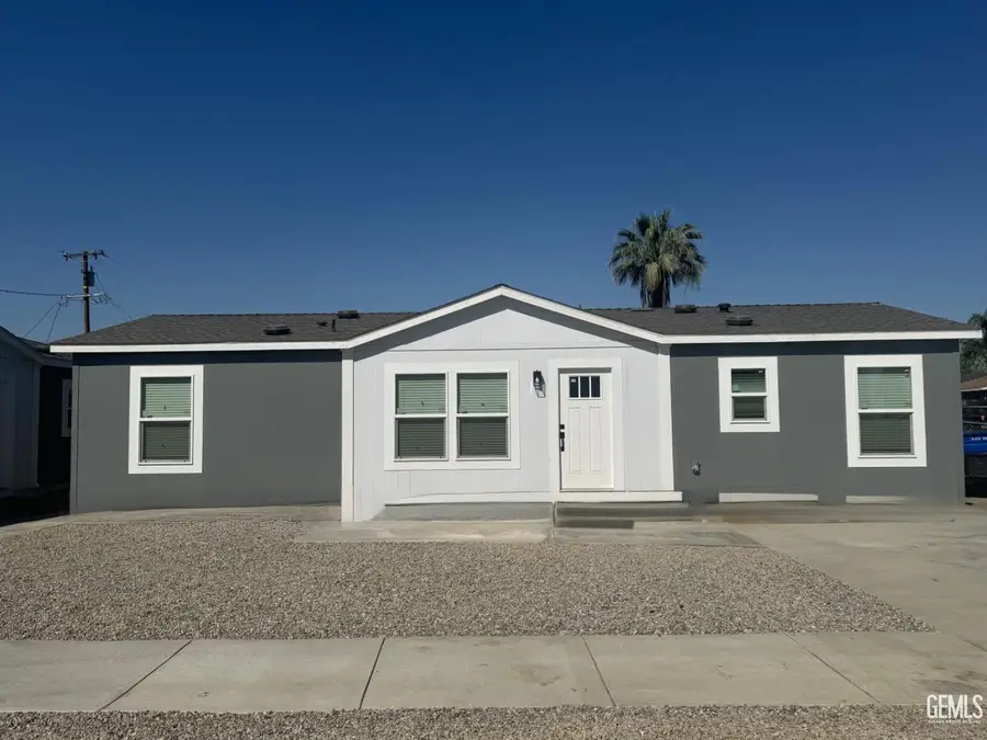 2155 KENTUCKY STREET, Bakersfield, CA 93305 - #2