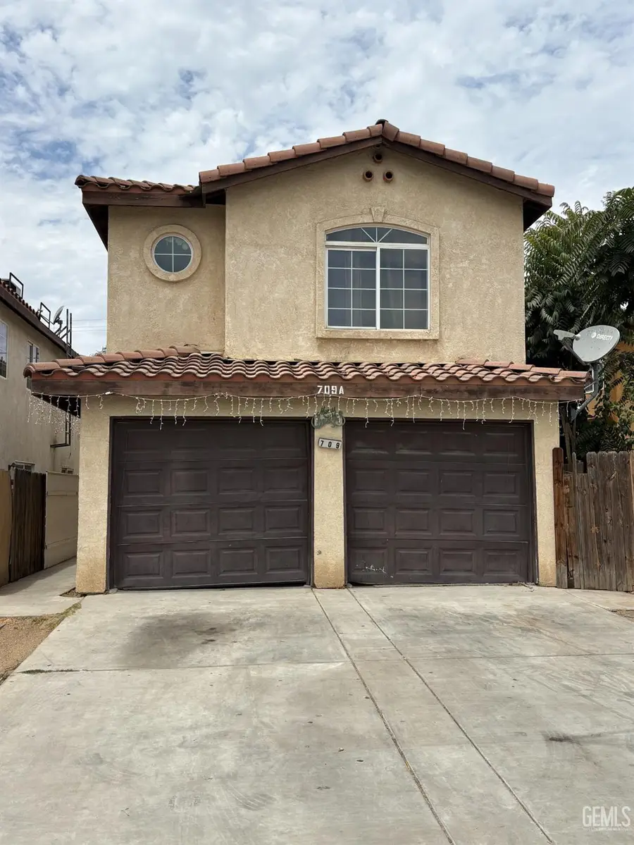 709 L STREET, Bakersfield, CA 93304 - #3
