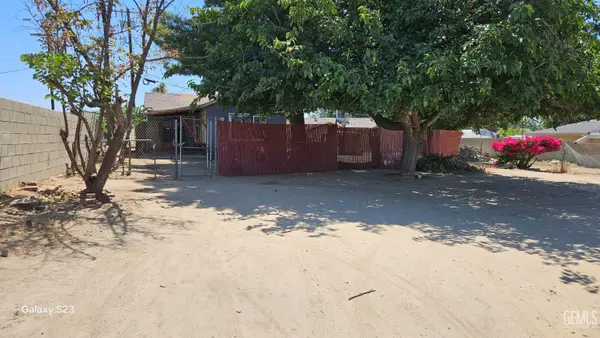 1209 STERLING ROAD, Bakersfield, CA 93306