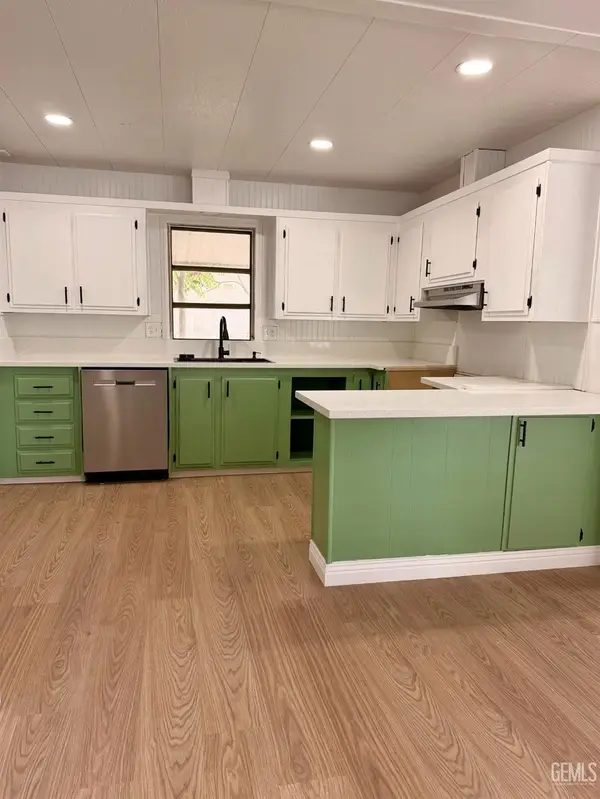 177 KINGS LANE, Bakersfield, CA 93308