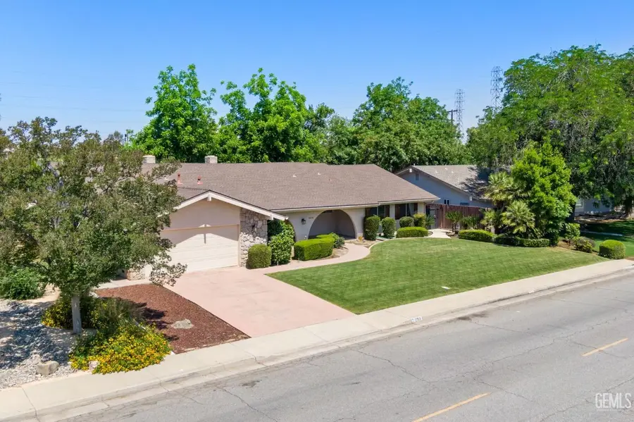2513 ELM STREET, Bakersfield, CA 93301 - #2