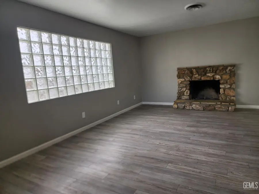 3312 COLGATE LANE, Bakersfield, CA 93306 - #3