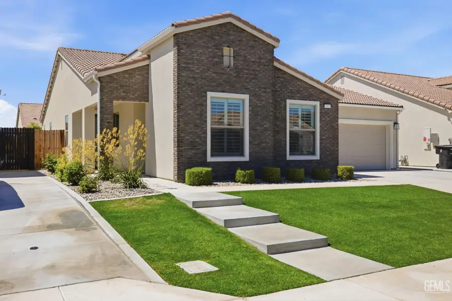 7323 LEMON MEADOW PLACE, Bakersfield, CA 93313 - #2