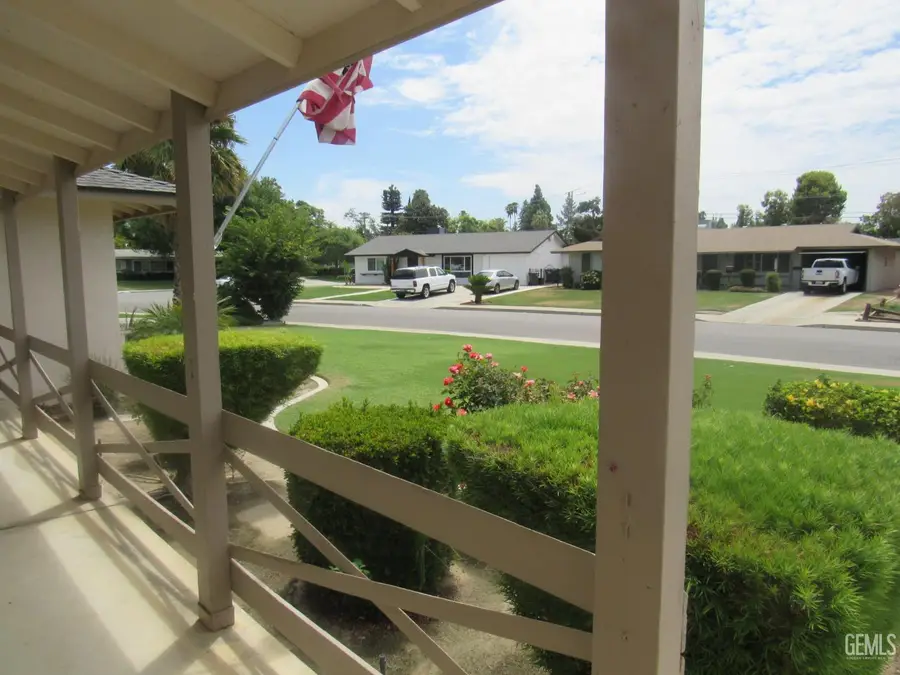 6304 ELLIS AVENUE, Bakersfield, CA 93309 - #2