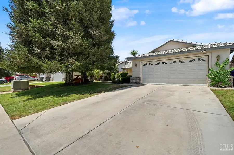 242 TANNER MICHAEL DRIVE, Bakersfield, CA 93308 - #2