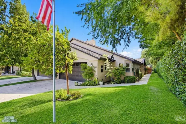 2323 EASTHILLS DRIVE #30, Bakersfield, CA 93306