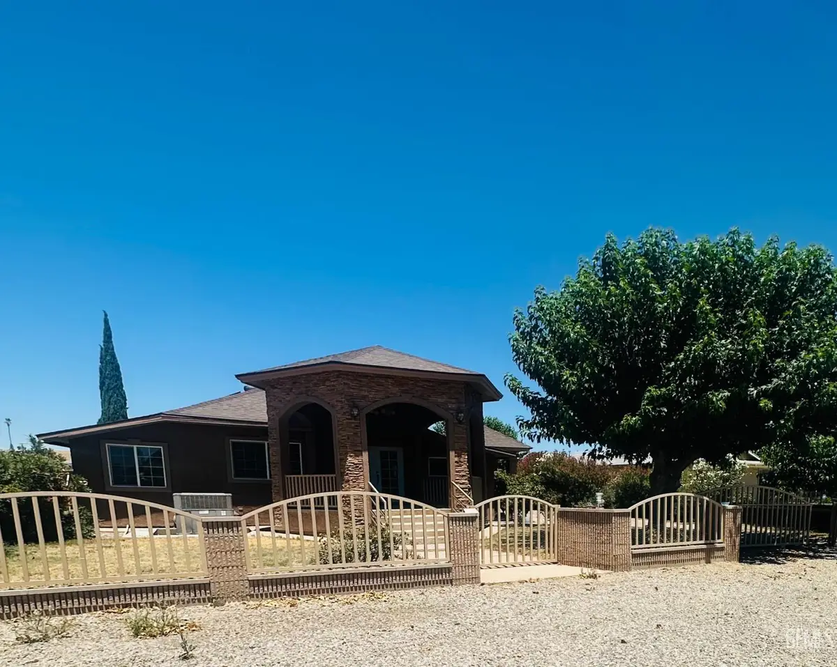 27992 TAFT HIGHWAY, Dustin Acres, CA 93263 - #1