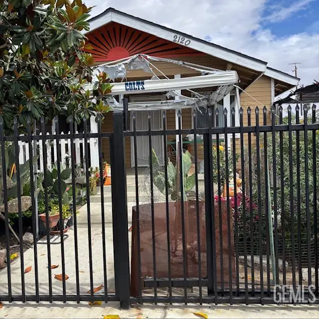 2120 NILES STREET, Bakersfield, CA 93305 - #1