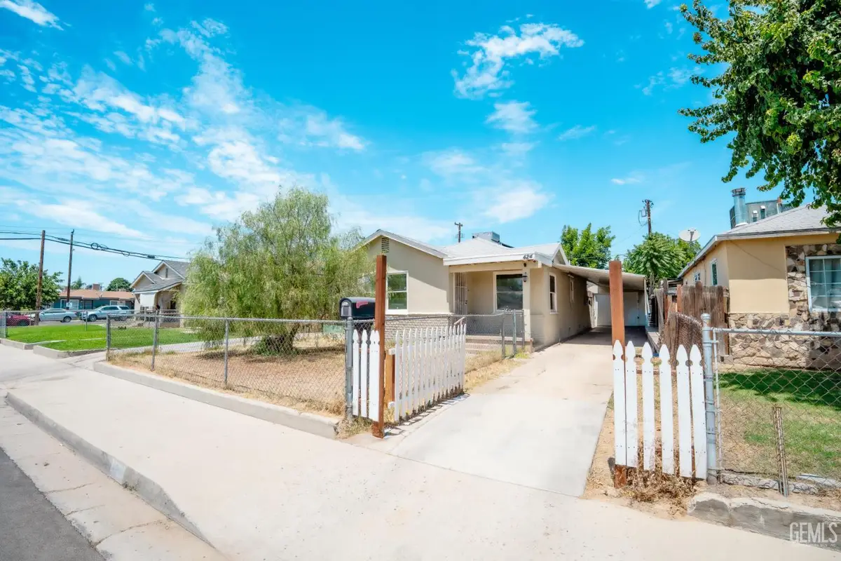424 WILSON AVENUE, Bakersfield, CA 93308 - #1
