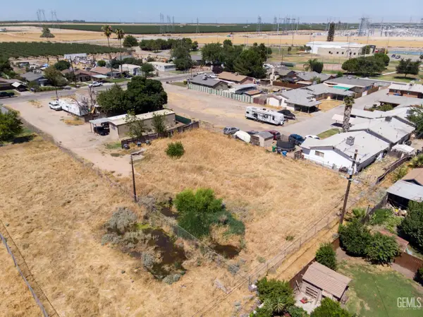 415 SUDAN AVENUE #A, Buttonwillow, CA 93206