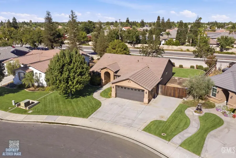 6019 BOUCHAINE DRIVE, Bakersfield, CA 93312 - #3