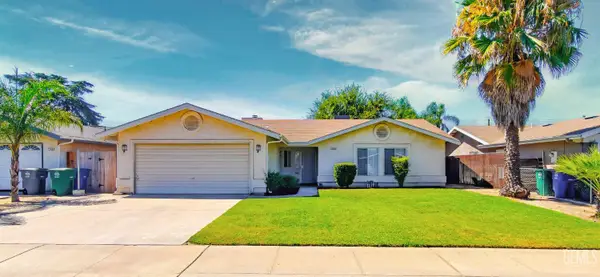 2751 SIERRA MADRE COURT, Selma, CA 93662