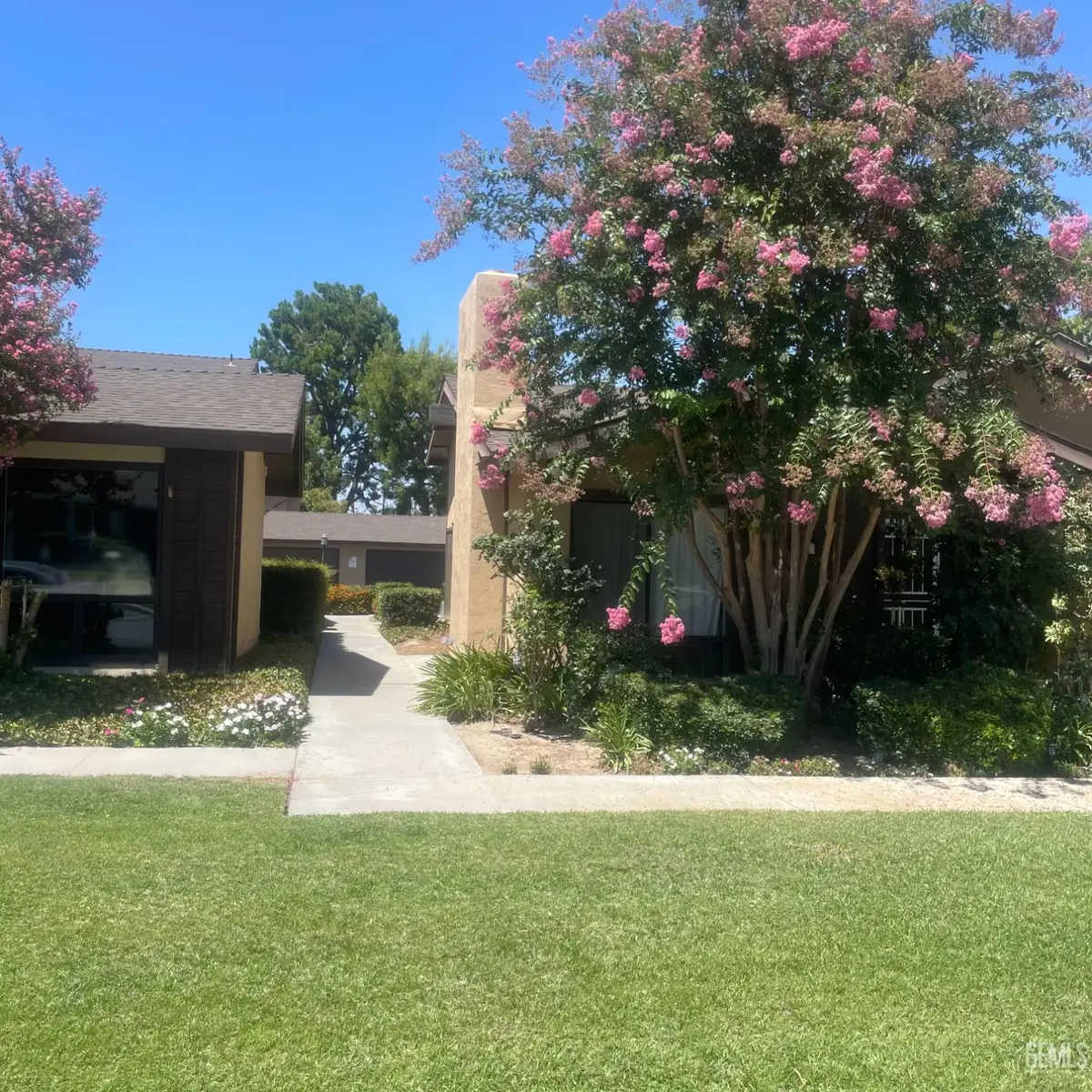 4800 TREANNA AVENUE #U11B, Bakersfield, CA 93309 - #1