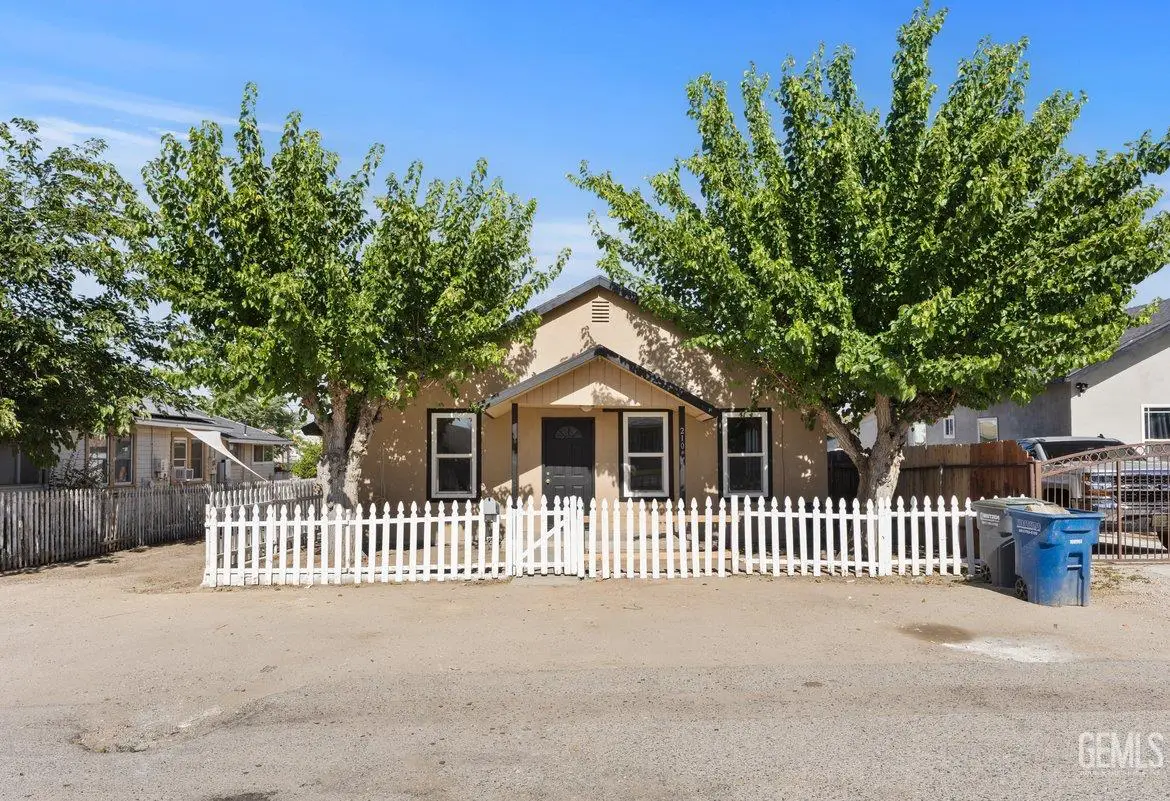 210 JEFFERSON STREET, Taft, CA 93268 - #1
