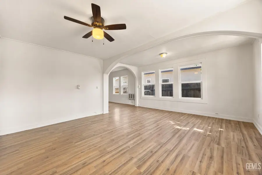 210 JEFFERSON STREET, Taft, CA 93268 - #3