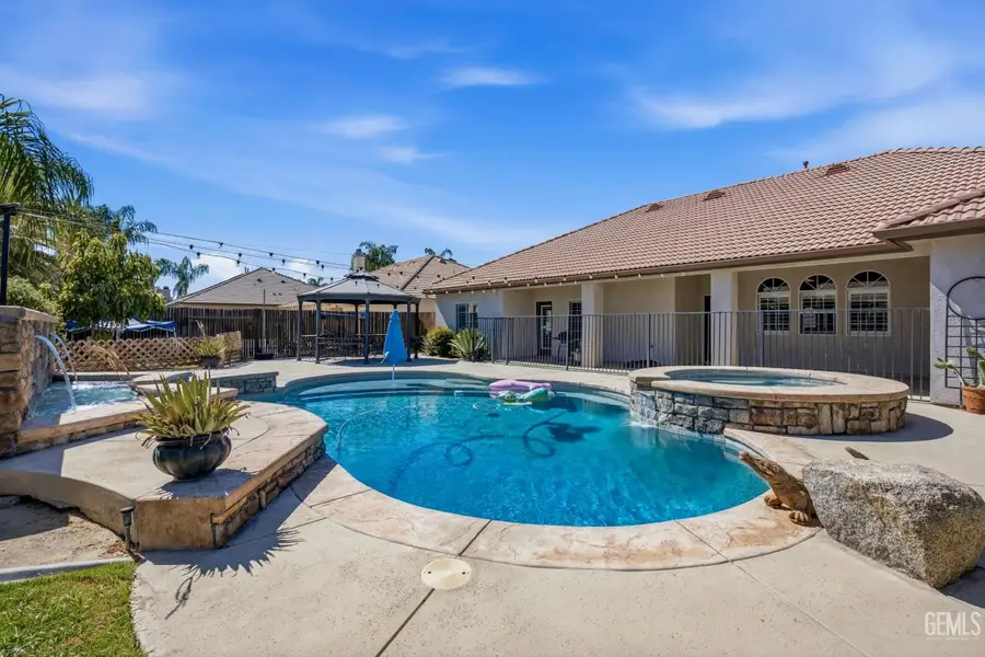 4525 WHITEGATE AVENUE, Bakersfield, CA 93313 - #3