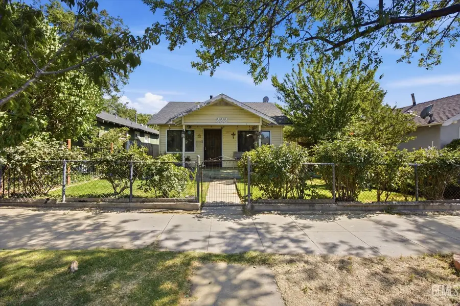 222 W E STREET, Tehachapi, CA 93561 - #2
