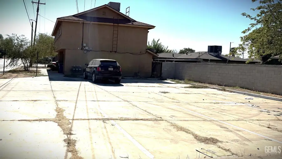 730 S HALEY STREET, Bakersfield, CA 93307 - #3