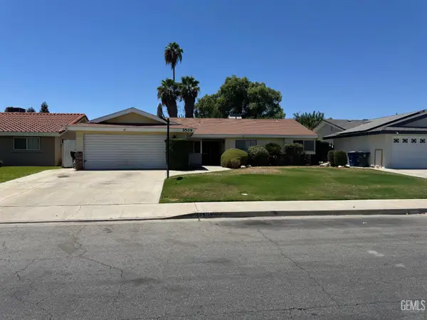 3509 MC COURRY STREET, Bakersfield, CA 93304