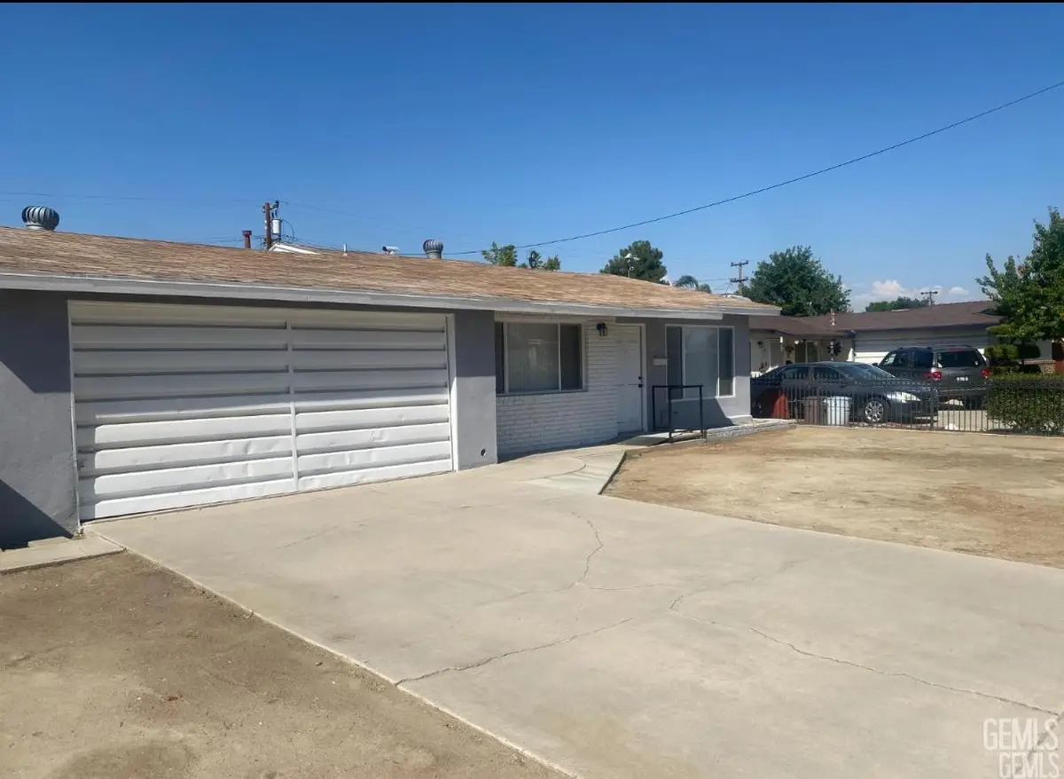 1400 IVAN AVENUE, Bakersfield, CA 93304 - #1