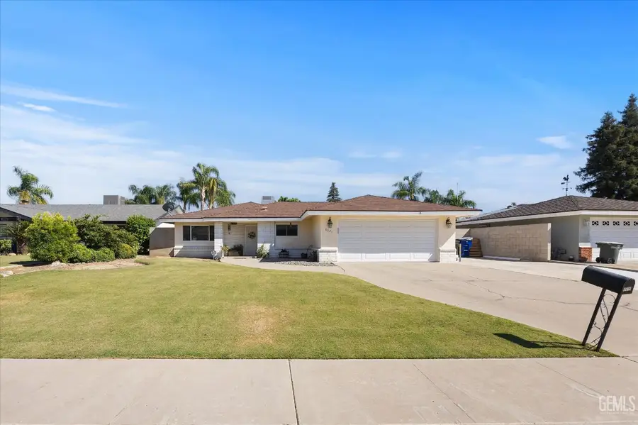 6621 VANCOUVER DRIVE, Bakersfield, CA 93309 - #2