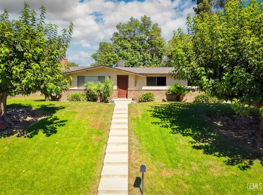 2707 WENATCHEE AVENUE, Bakersfield, CA 93306 - #2