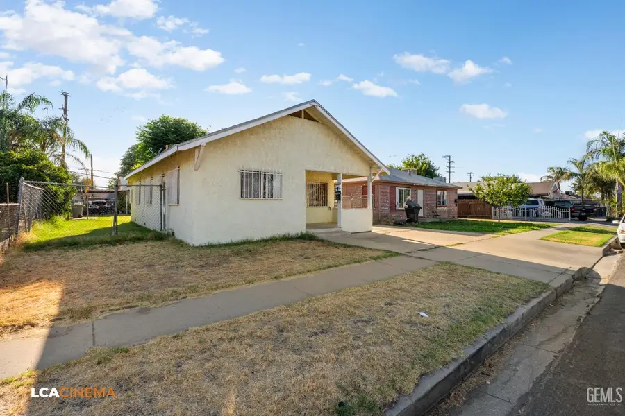 907 LEXINGTON STREET, Delano, CA 93215 - #2